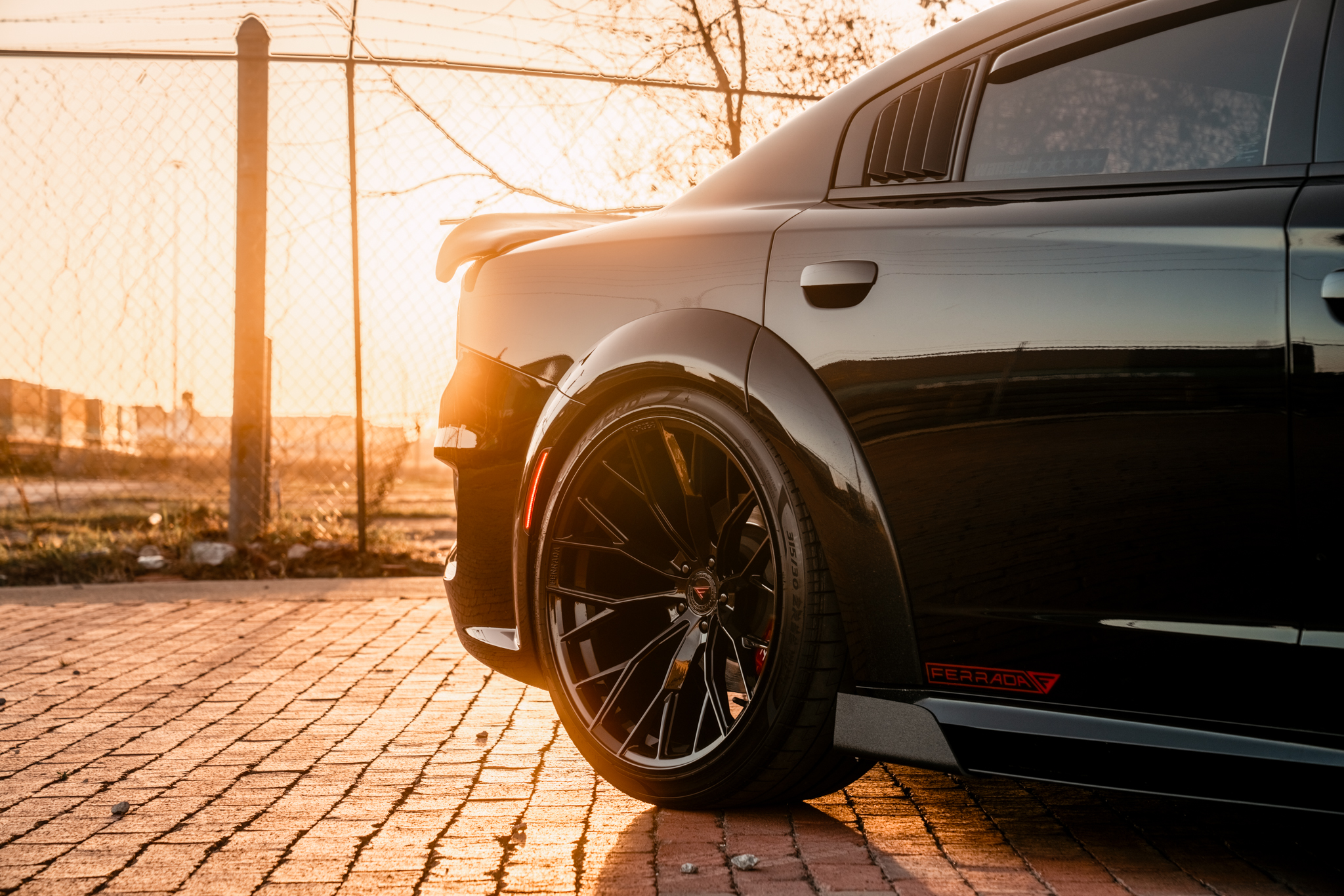 Widebody Charger - FR9 OB 22inch (6 of 6)