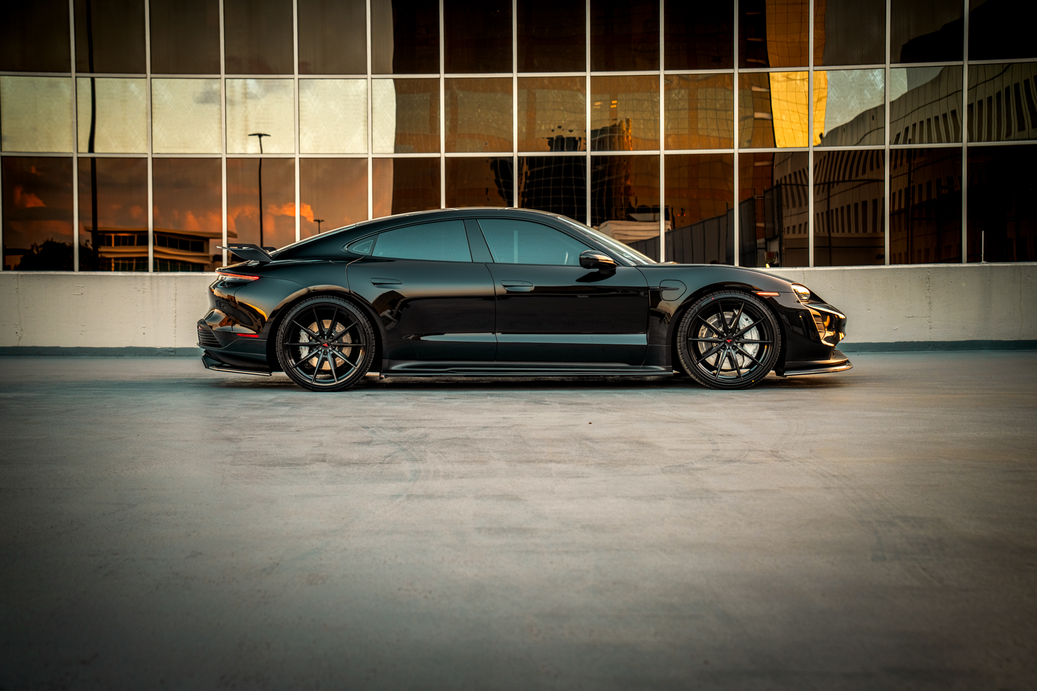 Porsche Taycan - FR10 OB (13 of 17)