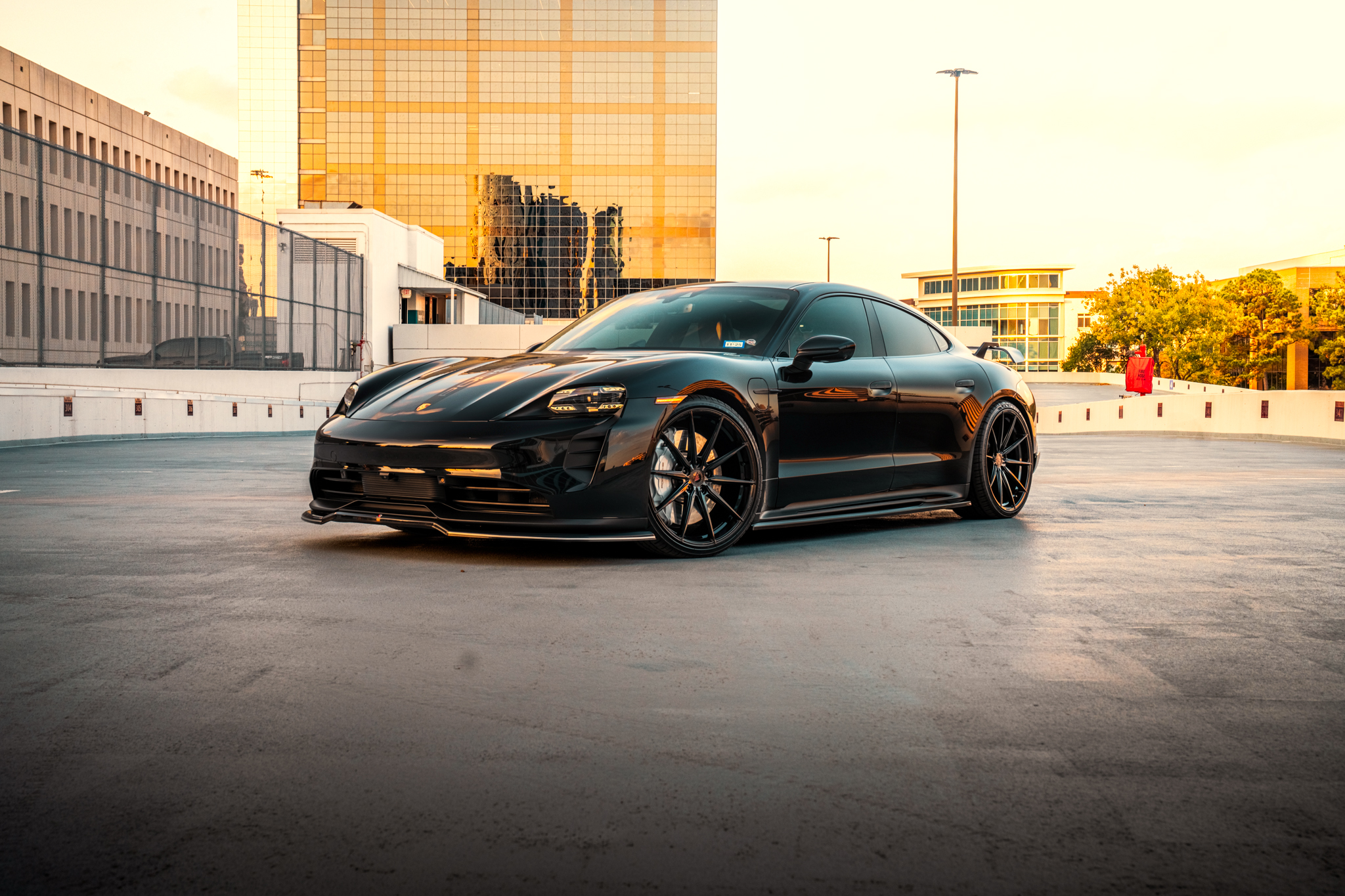 Porsche Taycan - FR10 OB (8 of 17)